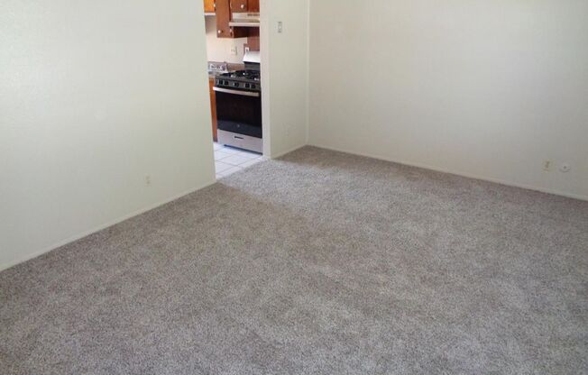Cute Single Level Northeast Home With Evaporative Air Located In Quiet Neighborhood