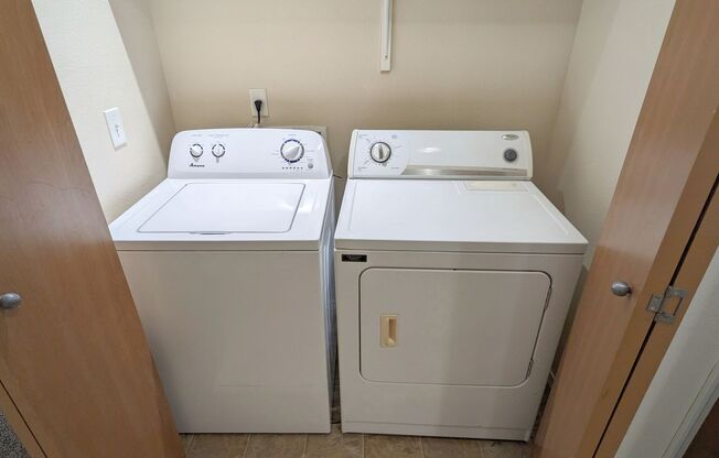 3 beds, 2 baths, 1,180 sqft, $1,585, Unit E304