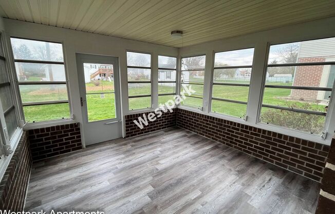 2 beds, 1 bath, 850 sqft, $1,495, Unit Unit 81