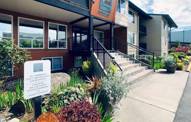 2 beds, 1.5 baths, $2,200, Unit 116