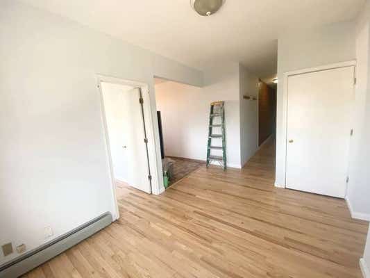 40 4 36 AVE