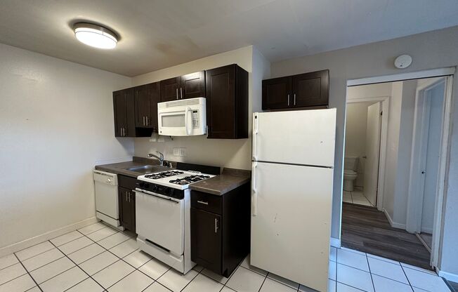 1 bed, 1 bath, $1,195, Unit 302