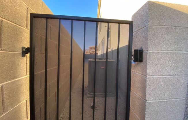 4 BED 2.5 BATH 2 CAR GARAGE,  LARGE CORNER LOT, GATED COMMUNITY IN NORTH VEGAS.
