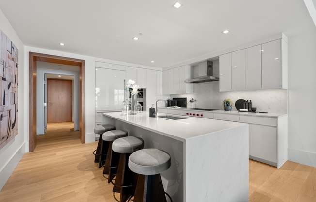 3 beds, 3.5 baths, 3,090 sqft, $40,000, Unit 15CD