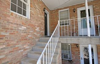 2 beds, 1 bath, $1,725, Unit Gordon1609#4