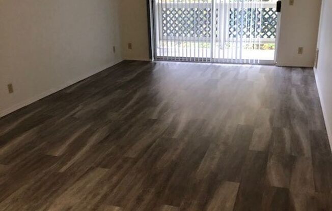 2 beds, 1.5 baths, 900 sqft, $1,600, Unit A306