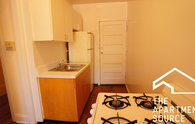 3308 West Schubert Ave.