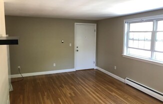 1 bed, 1 bath, 650 sqft, $2,100, Unit 3