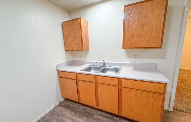 1 bed, 1 bath, 480 sqft, $600