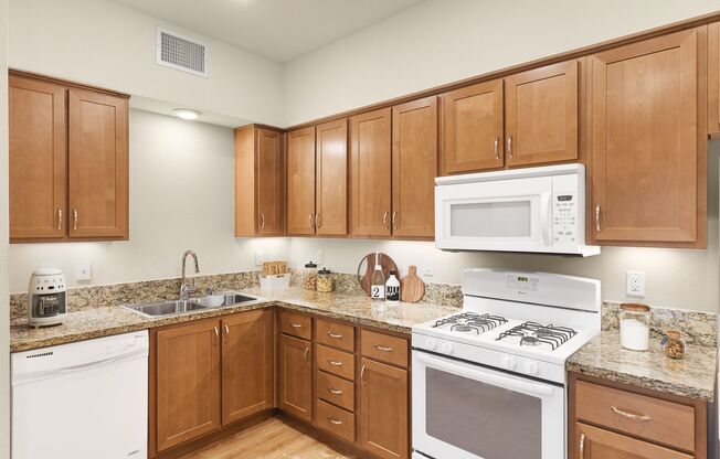 2 beds, 2 baths, 1,015 sqft, $1,685, Unit 319