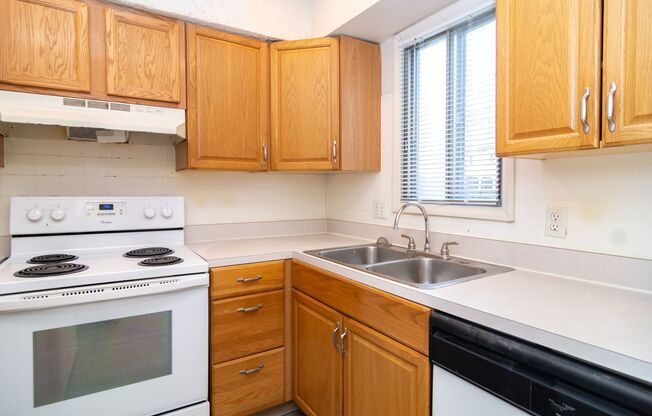 Hollybrooke Townhomes