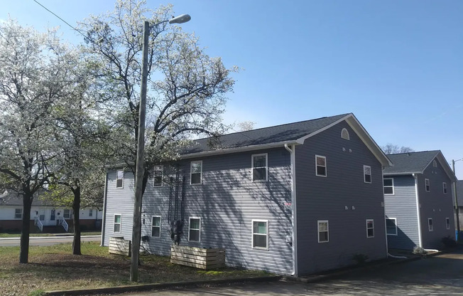 200-204 West Geer Street