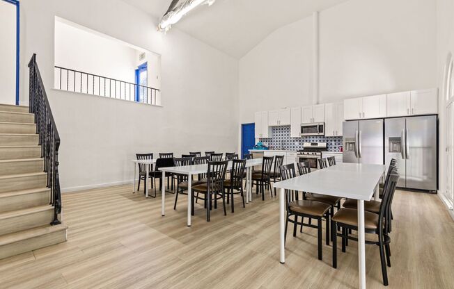 8 beds, 4 baths, 178 sqft, $995, Unit Room 202 - 202 - A