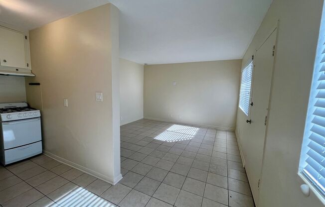 1 bed, 1 bath, 550 sqft, $1,795, Unit 3C