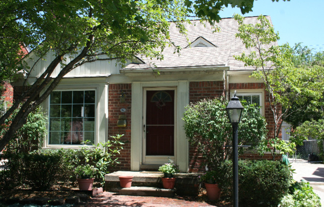 462 MORAN RD