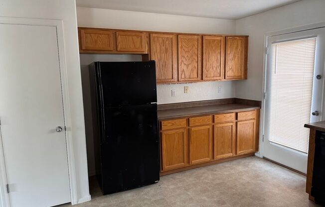 Cozy Home for Rent in Tolleson!