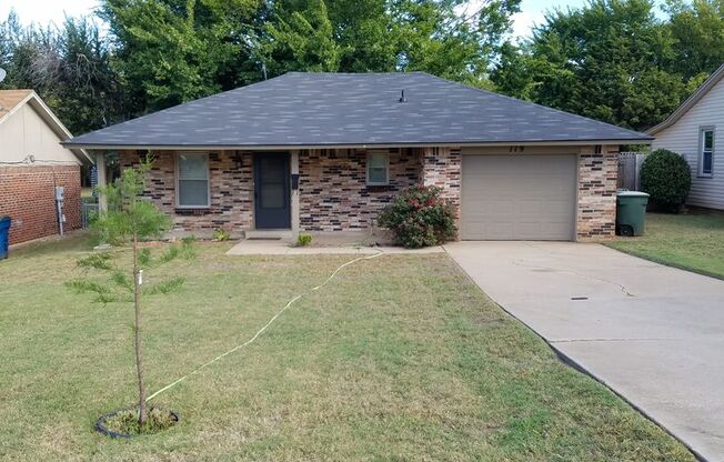 Remodeled 3 bedroom 1 bathroom house in Edmond, OK close to UCO with granite and stainless-steel appliances