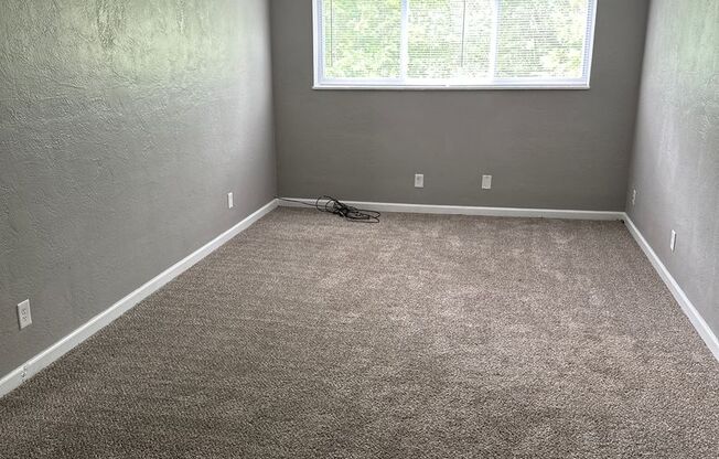 2 beds, 1 bath, 750 sqft, $945, Unit B05 1038 11