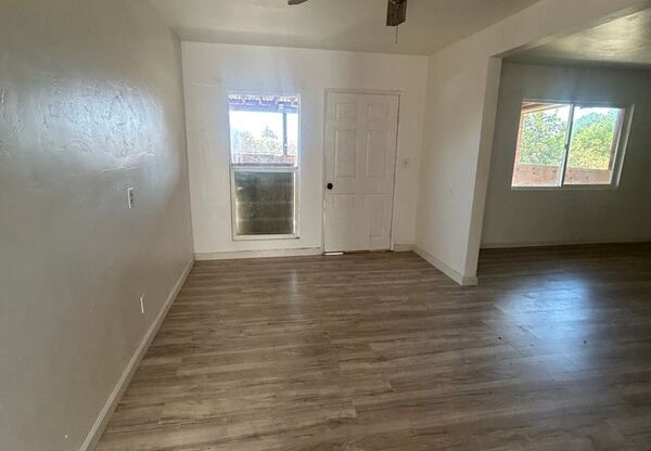 1832 SKYLINE DR