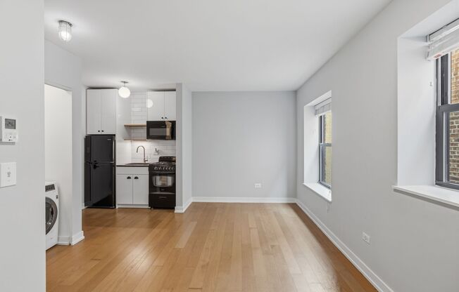 Studio, 1 bath, 238 sqft, $1,475, Unit 403