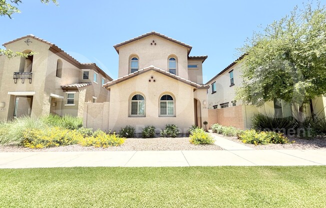 3726 E DOGWOOD DR