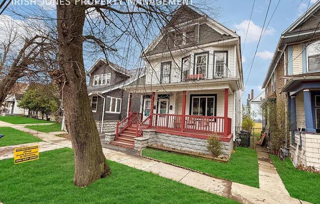 306 E ST