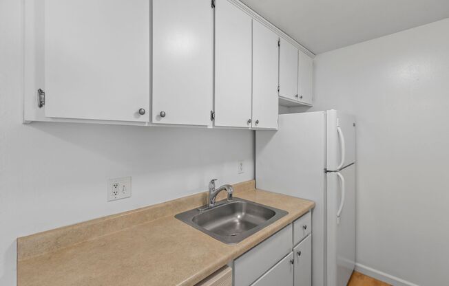 1 bed, 1 bath, $2,000