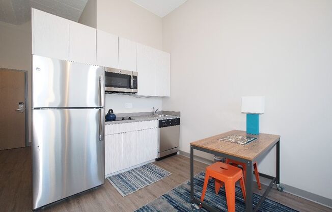 Studio, 1 bath, 300 sqft, $1,459, Unit 518