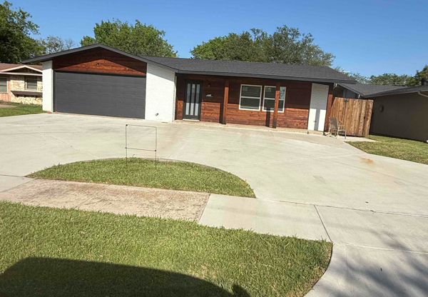 11930 HIGH VLY DR