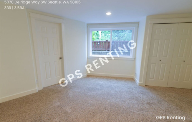 3 Bedroom Townhome In Delridge Available Now!