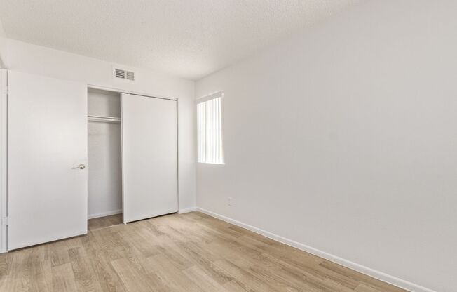 2 beds, 1 bath, 700 sqft, $1,150, Unit 221