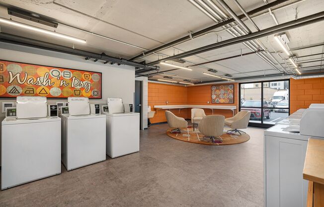 Studio, 1 bath, 330 sqft, $925, Unit 212