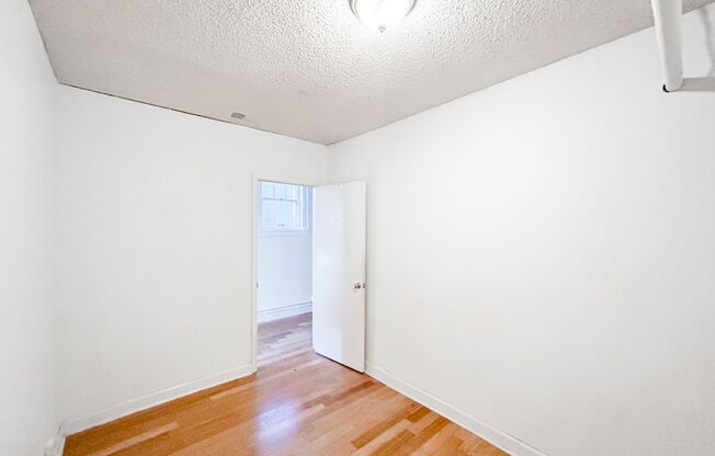 Studio, 1 bath, 600 sqft, $895, Unit 3609