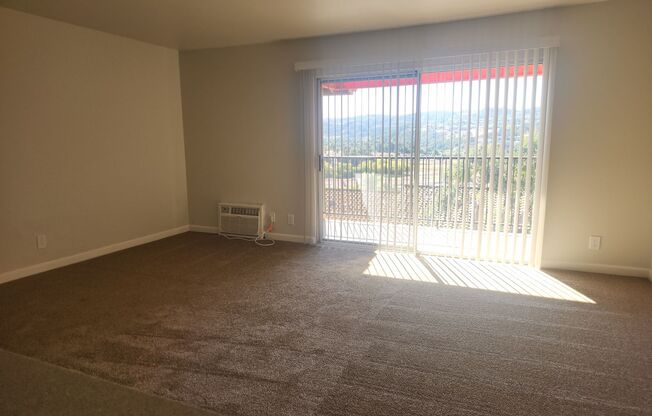 1 bed, 1 bath, 720 sqft, $1,950, Unit 34