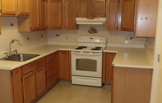 492 CENTRAL STREEYT