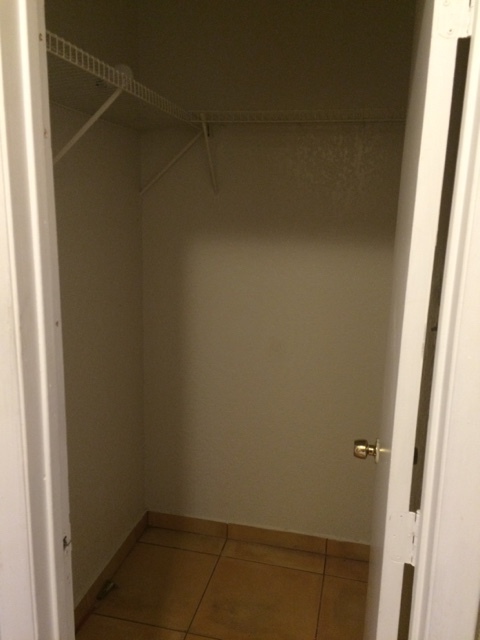 932 NW 3 AVE - LUMAX