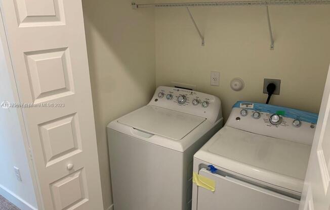 15842 NORTHWEST 91 CT