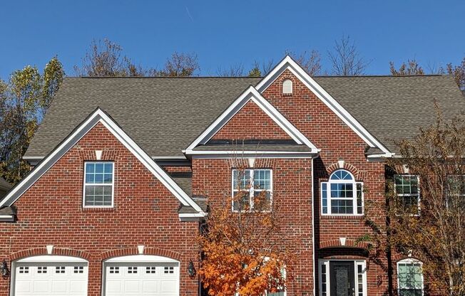 Stunning 7 Bedroom House with a Loft and Updated Kitchen in Harrisburg