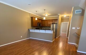 2 beds, 2.5 baths, 1,650 sqft, $1,350, Unit 21