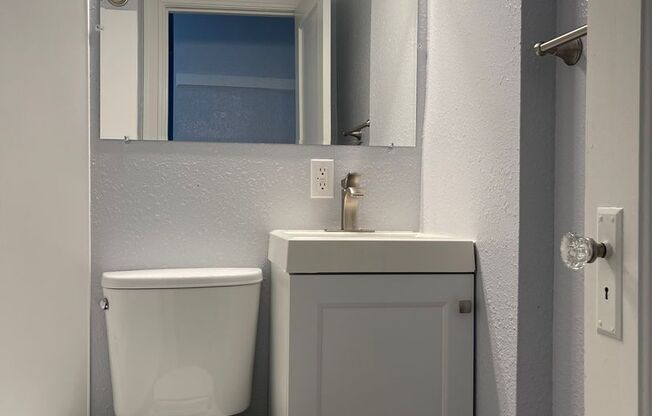 Studio, 1 bath, 240 sqft, $1,255, Unit 102