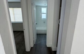 Bright & Renovated 2 Bedroom Apartment in Miami