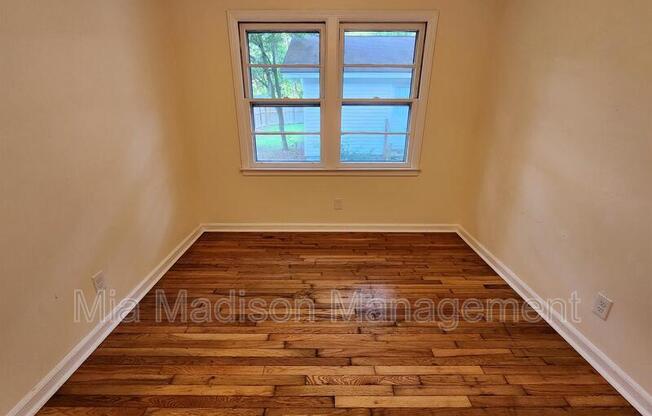 2108 E 65 ST