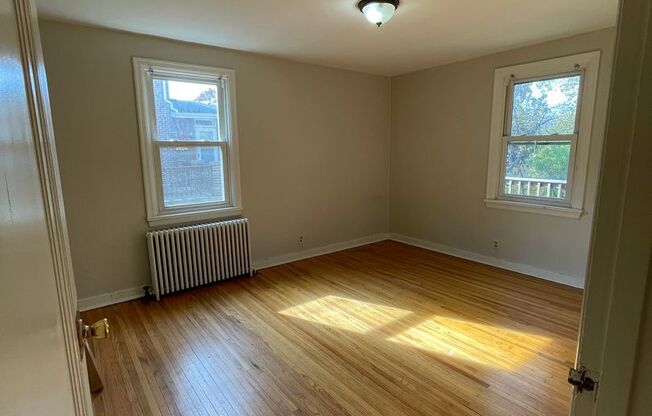 1 bed, 1 bath, $995, Unit 196 Apt 1