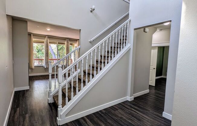 Stylish & Convenient Living - Bremerton 4 Bedroom Available in August.