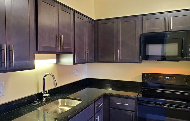 1 bed, 1 bath, 745 sqft, $1,900, Unit 14235 #104