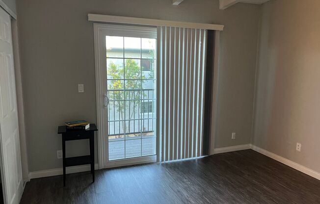 1 bed, 1 bath, 480 sqft, $2,300, Unit 74