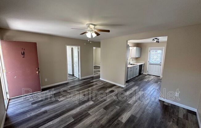 936 W Foothill Boulevard