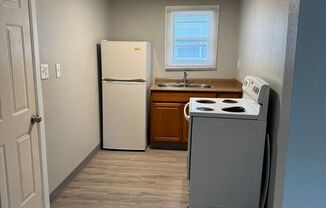 1 bed, 1 bath, 525 sqft, $1,175, Unit 111 East 7th Street