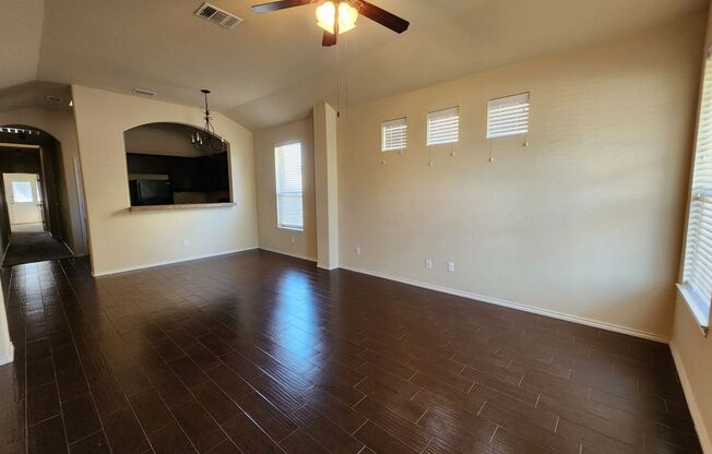 3/2/2 at Creekside Crossing / Covered Front Porch / Fridge / Fenced in Yard / CISD