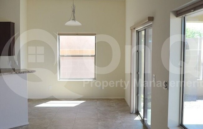 3113 E DANBURY RD